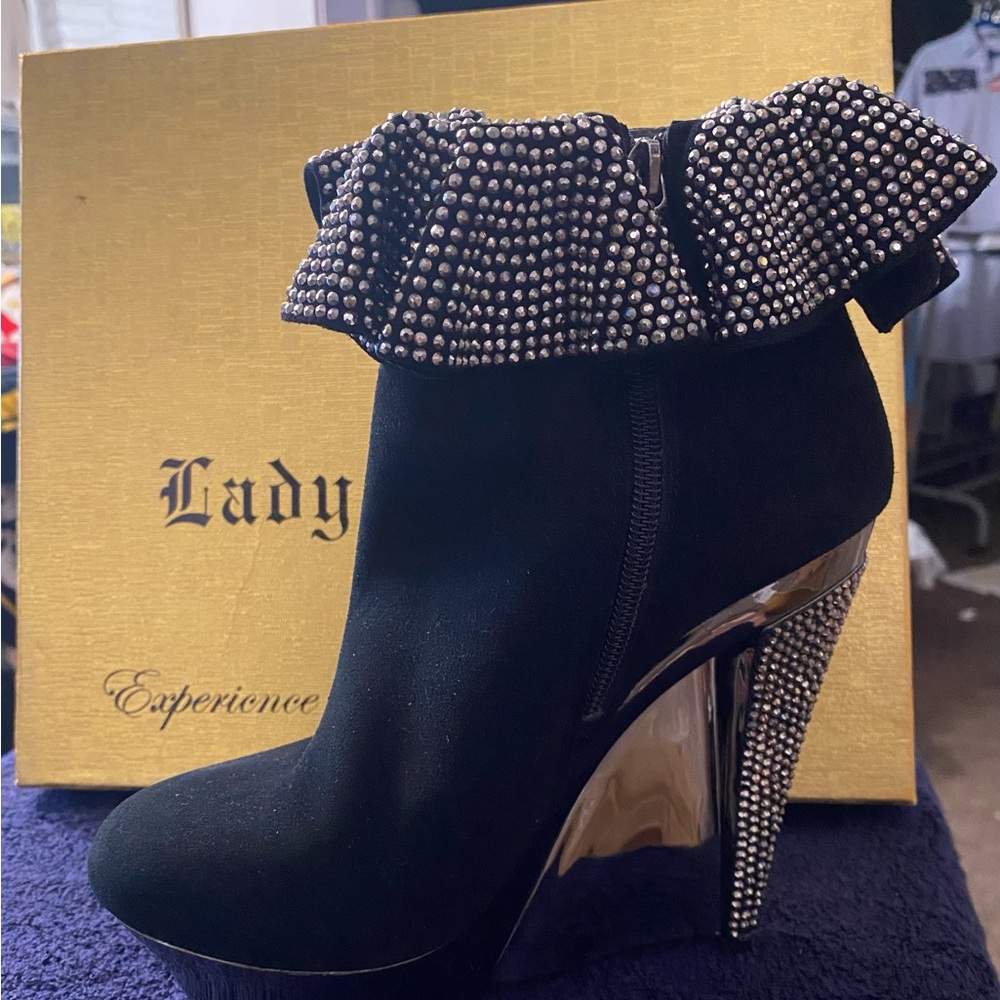 Elegant Black Lady Couture Ankle Boots with Studded Cuff
